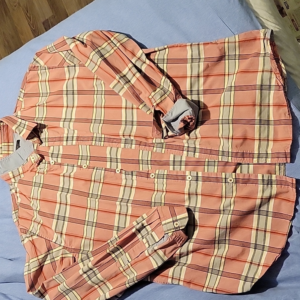 Men's L banana republic red plaid shirt. Spring '12 100% cotton